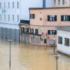 Teile der Altstadt sind vom Hochwasser der Donau überschwemmt.