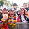 Deutschland-Fans jubeln beim Public Viewing in der Fanzone am Brandenburger Tor, als das 1:0 für Deutschland fällt.