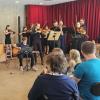 Der Debütauftritt des neuen Youth Orchestra der Musikschule Neusäß mit Solist Jonathan Hübner an der Gitarre war ein Highlight für die meisten Besucherinnen und Besucher.
