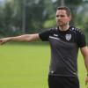 Er zeigt ab sofort wieder die Richtung an: Daniel Kerscher, neuer Cheftrainer der Fußballer des TSV Nördlingen.