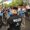 Polizisten sicherten im Juni auch die EM-Fanzone im Münchner Olympiapark.