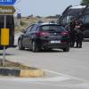 Italienische Carabinieri patrouillieren an einer Straßensperre in der Nähe des Veranstaltungsorts des G7-Gipfels.