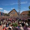 Tausende Teilnehmer und Besucher waren beim Festumzug am Sonntag beim 50. Musikfest in Türkenfeld.