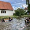 Keine leichte Aufgabe, am Hindernis vorbeizukommen.