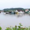 Vom Jahrhunderthochwasser war eine Vielzahl landwirtschaftlicher Betriebe betroffen. Zahlreiche Flächen, wie auf dem Bild in Großanhausen im nördlichen Landkreis, waren überflutet.