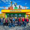 Merlin-Mitarbeiter aus anderen Freizeiteinrichtungen helfen derzeit im Legoland Günzburg aus. Sie entlasten Mitarbeitende, die vom Hochwasser betroffen sind.