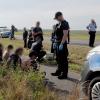 Eine Gruppe von 18 Männern und einer Frau, nach eigenen Angaben aus Syrien, wird nach einem Bürgerhinweis von der Bundespolizei in der Nähe der polnischen Grenze aufgegriffen.
