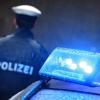 Bei einem Unfall in Bad Wörishofen hat ein Autofahrer am Ende eine Hauswand gerammt. 