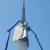 Maroder Turm von St. Ulrich in Bad Wörishofen wird mit einem Netz verhüllt