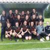 FC Maihingen Frauen
Das Team nach dem letzten Spieltag in Wehringen mit Co-Trainer Magdalena Stimpfle (links).
