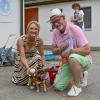 Den ersten Platz bei der Wahl des Besucherhunde bei den kleinen Hunden holte sich Chihuahua Mix Wilma. Darüber freuten sich Besitzer Reinhard Holl aus Untermeitingen und Oberbürgermeisterin Doris Baumgartl.