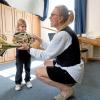 Bei Ewa Hartmann-Drogowska in der städtischen Sing- und Musikschule konnten interessierte Kinder Waldhorn oder Alphorn spielen.