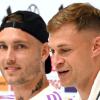 David Raum (l) und Joshua Kimmich haben Respekt vor den Spaniern.