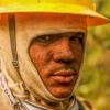 Ein Feuerwehrmann im Einsatz gegen die Flammen im Pantanal.
