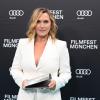 Auf dem Filmfest München stellte Kate Winslet ihren Film „Die Fotografin“ zum ersten Mal in Europa vor und wurde mit dem CineMerit Award für ihre Verdienste um das Kino geehrt. 