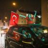 Auch in Augsburg feierten die türkischen Fans den EM-Sieg gegen Österreich mit einem Autokorso.