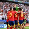 Die Spanier feiern den Einzug ins EM-Halbfinale.