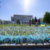 Der Krieg zwischen Russland und der Ukraine kostete Zehntausende das Leben. Im Bild der Unabhängigkeitsplatz in Kiew, an dem an die Toten erinnert wird.