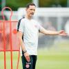 Frankfurts Trainer Dino Toppmöller hat einen Wechsel von Nationalspieler Pascal Groß endgültig abgehakt.
