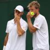 Kevin Krawietz (r) und Tim Pütz sind im Wimbledon-Viertelfinale ausgeschieden.