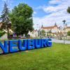 Ein zweites Mal sind die Neuburg-Buchstaben als Selfie-Spot in Neuburg am Donaukai aufgebaut. 