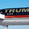 Trump steigt aus seinem Flugzeug