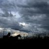 Der Deutsche Wetterdienst rechnet am Dienstag in Teilen von Bayern wieder mit Gewittern.