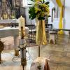 Als Erinnerung an das 40-jährige Priesterjubiläum schenkten die Pfarrgemeinderäte der Pfarreiengemeinschaft eine Erinnerungskerze und eine Stola.