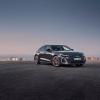 Audi bringt den neuen A5 als Limousine und Avant auf den Markt, die ab November ab 45.200 Euro erhältlich sind.