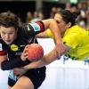 Handball-Kapitänin Alina Grijseels fordert bei Olympia eine bessere Abwehrleistung.