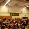 Das mit 49 Musikerinnen und Musikern besetzte Gemeinschaftsorchester der Musikvereine Obergriesbach und Altomünster. 