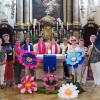 Vertreterinnen der sieben Frauenbund-Zweigvereine des Bezirks Dillingen feierten zusammen einen Wortgottesdienst in der Kirche St. Leonhard, Unterliezheim.