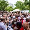 Englische Fans feiern vor dem EM-Finale in Berlin.