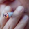 Eine Zigarette in Verbindung mit einem Sauerstoffgerät löst laut Polizei eine Verpfuffung aus. (Symbolbild)