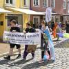 Zum zweiten Mal fand in Landsberg ein Christopher Street Day statt. Rund 400 Teilnehmende zogen durch die Altstadt.