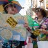 Demonstranten bei einem Protest gegen den Massentourismus auf Mallorca. 