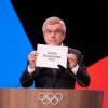 IOC-Präsident Thomas Bach verkündet die Vergabe der Winterspiele 2030 an Frankreich.