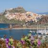 Die Altstadt von Castelsardo im Nordwesten Sardiniens.