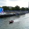 Auf sechs Kilometern sollen Tausende Sportlerinnen und Sportler die Seine entlang fahren. (Archivbild)