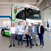 Die ersten E-Laster aus Ulm wurden im Donautal von Iveco an die Kundschaft übergeben. Auf dem Foto: (von links): William Kratsch, Maximilian Kneuer, Christian Sulser, Domenico Nastasi und Giuseppe De Pascali. 