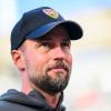 Erwartet bei großer Hitze keine optimalen Trainingsbediungen in Japan: VfB-Trainer Sebastian Hoeneß.
