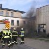 Dichter Rauch drang aus dem Kindergarten St. Stephan in Mindelheim – glücklicherweise nur zu Übungszwecken.