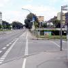 An der Kreuzung Königsbrunnerstraße/Lupinenstraße ist der schwere Unfall passiert. Eine 81 Jahre alte Fahrradfahrerin erlag ihren Verletzungen.
