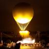 Er ist eine Augenweide: Der Fesselballon mit dem olympischen Feuer, der in den Pariser Nachthimmel steigt. Er wurde in Augsburg gefertigt.