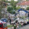 Rettungskräfte arbeiten an der Unglücksstelle.