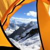 Blick auf das Karakorum aus dem Zelt in einem der Hochlager am K2.