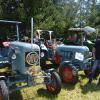 Bei strahlendem Sonnenschein haben die Besucherinnen und Besucher der Jakobi-Kirchweih Schlepper und Oldtimer aus verschiedenen Jahrzehnten begutachtet.