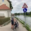 Der Nachtbergweg ist für Radfahrer ein beliebter Weg durch Neuburg. Nach einem Unfall ist er nun jedoch nur noch für Fußgänger freigegeben. Radfahrer sollen absteigen und schieben.