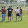 Denklingens Trainer Markus Ansorge (weißes Shirt) steht auch am Samstag nur ein kleiner Kader zur Verfügung