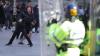 In Liverpool wurden Polizisten attackiert. In Liverpool wurden Polizisten attackiert.